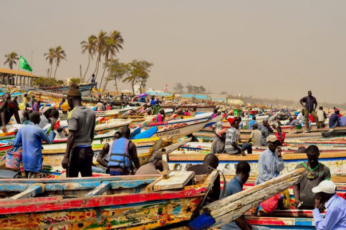 Pêcheurs traditionnels sur la plage de Kayar -Sénégal. Pascal Tabary Mai 2017